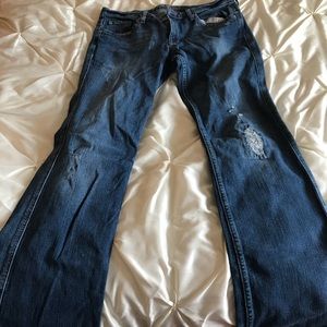 Size 12 American Eagle stretch jeans.
